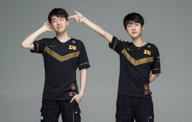 在赛训问题 在赛训问题